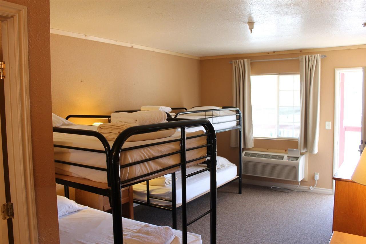 Whitney Portal Hotel And Hostel Lone Pine Zimmer foto